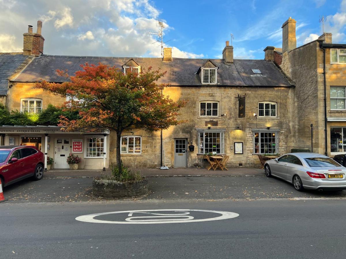 Siam Cottage Guesthouse Over 300 Years Old With Thai Restaurant Moreton-in-Marsh Exterior photo